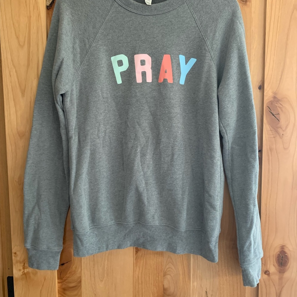 Cute sweatshirt- worn maybe 3 times